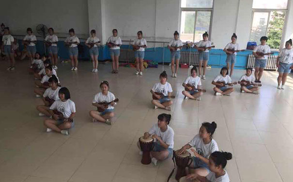 沈阳师联幼师学校