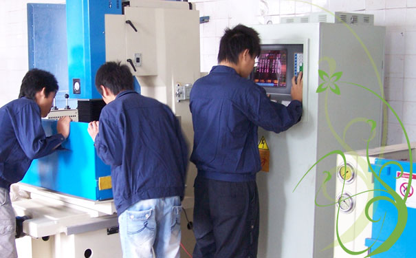 Ϋ��������ѵ_UG�߼����ر�̰�