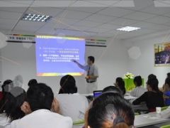 ��������ѵ���ĸ���_��ַ_�绰_΢��/