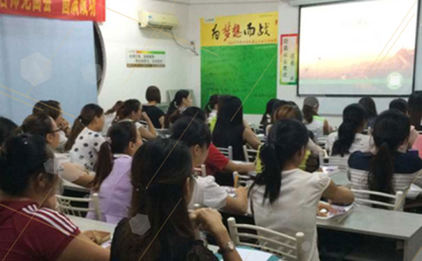 桂林恒企会计培训学校