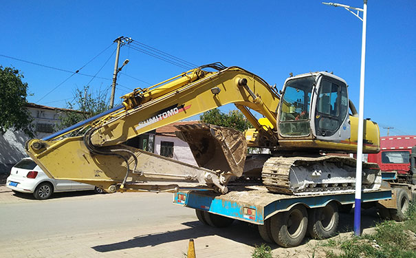 �����ִ��ھ��ѧУѧ�Ѷ���Ǯ