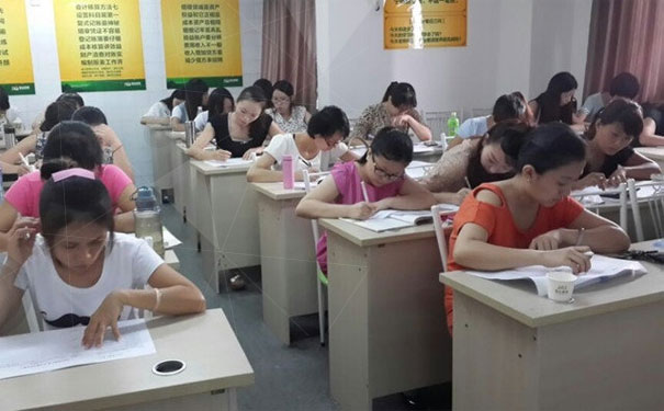 西宁恒企会计学校 西宁恒企会计学校