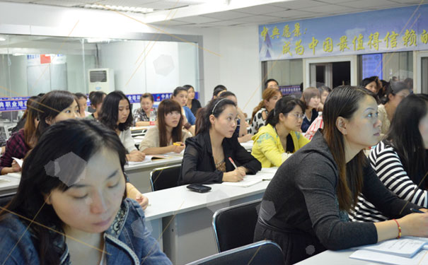 成都恒企会计培训学校