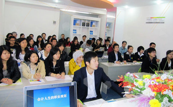 տ����������ѵѧУ