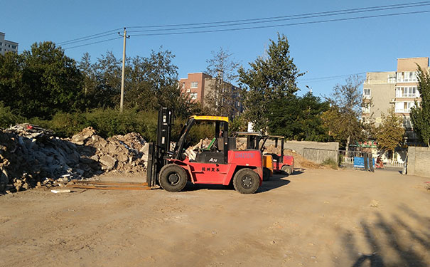 湖南永胜叉车培训学校 湖南永胜叉车培训学校