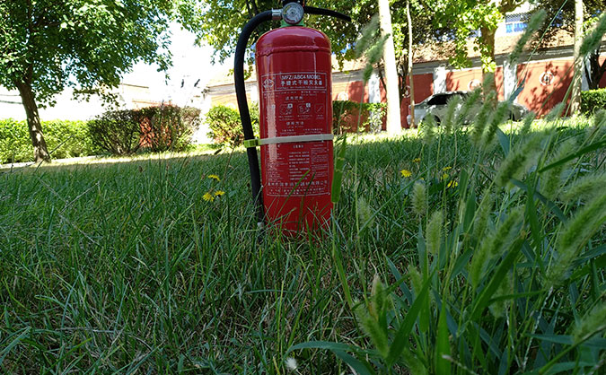 ��Ȫһ����������ʦ��ѵ���ĸ���_����Ǯ_��ַ�绰΢��