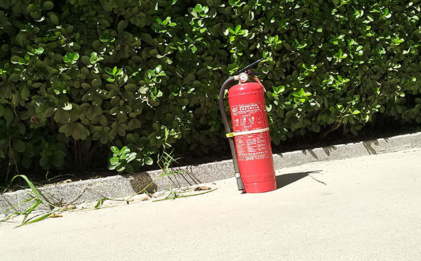 ����һ����������ʦ��ѵ���ĸ���_����Ǯ_��ַ�绰΢��