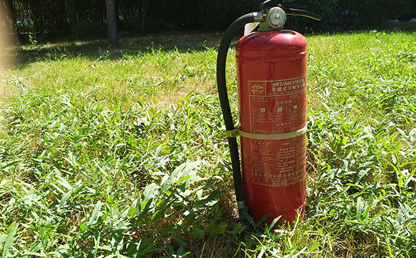 ��Ǩһ����������ʦ��ѵ���ĸ���_����Ǯ_��ַ�绰΢��