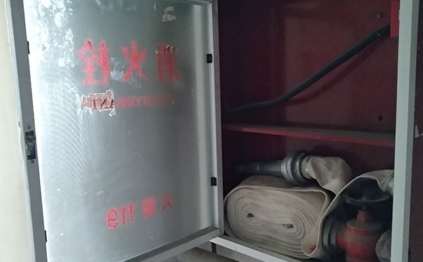 �麣һ����������ʦ��ѵ���ĸ���_����Ǯ_��ַ�绰΢��