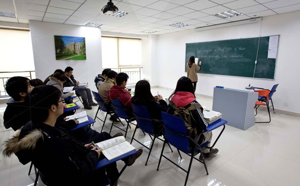 ʯ��ׯ�ʸ�С������ѵ����