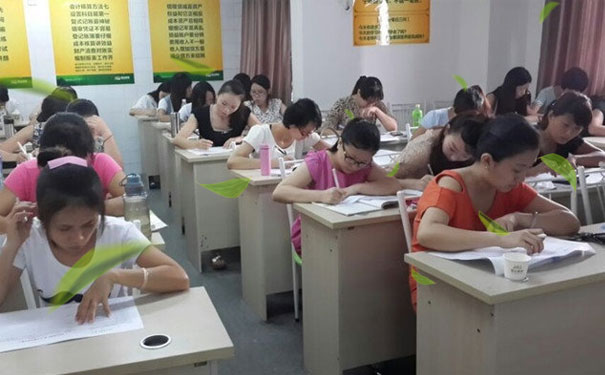 南宁恒企会计培训学校 南宁恒企会计培训学校