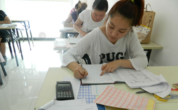 安顺恒企会计培训学校