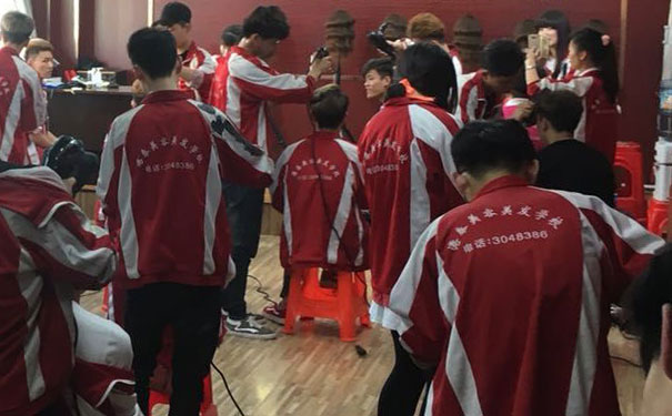 沧州港泰美容美发学校