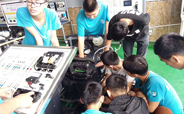 石家庄学汽车维修要多久