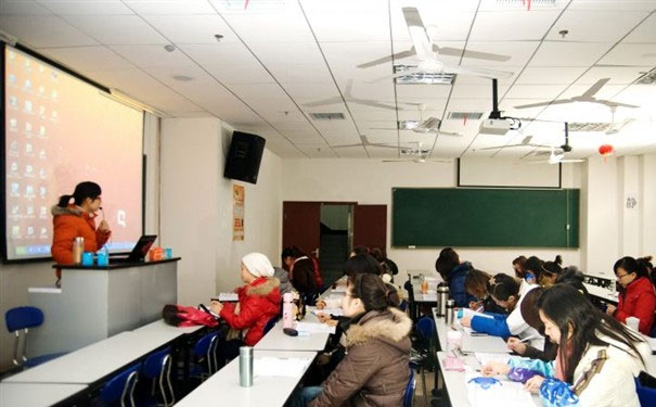 郫县仁和会计培训_会计中级职称培训班