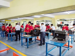 ����ѧ����ά�޵��ļ�ѧУ��/