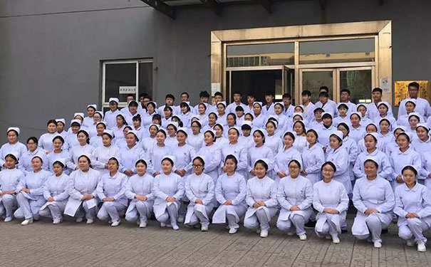 北京现代护理学院