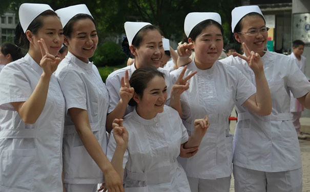 北京现代护理学院