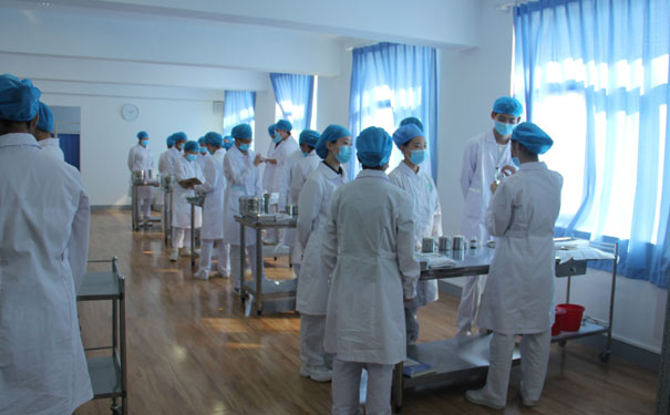 北京涉外护理学校