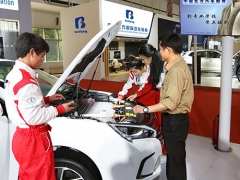 ������������ѧУ_��������ά���뱣����ѵ��/