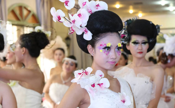 烟台标榜化妆培训学校