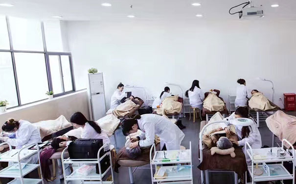武汉半永久学校哪里好?