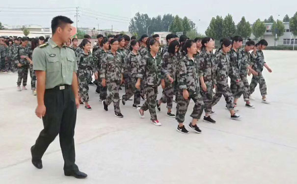 邯郸高铁乘务学校招生对象-报名须知