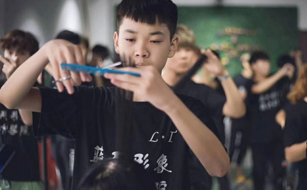 任丘美发培训学校哪家好 - 学费多少钱