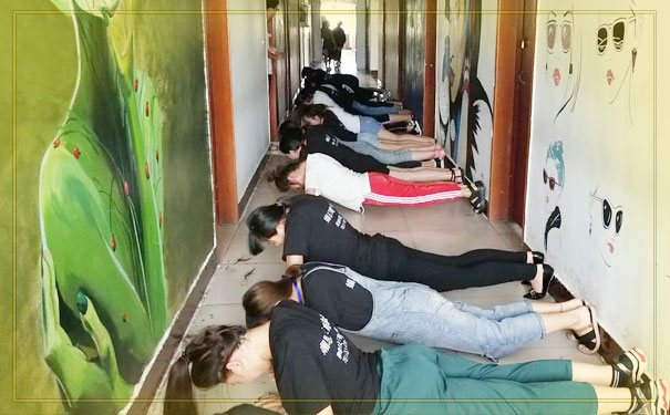 ����������ѵѧУ�ļҺ� - ѧ�Ѷ���Ǯ