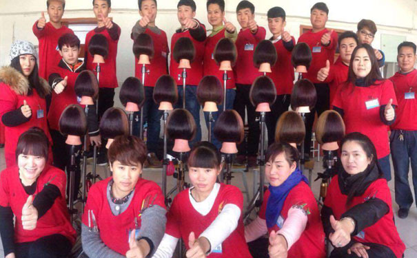 ����������ѵѧУ�ļҺ� - ѧ�Ѷ���Ǯ