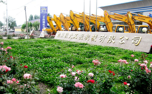 章丘挖掘机培训学校哪家好 - 学费多少钱
