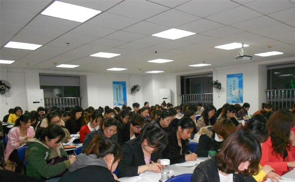 广州零基础学会计怎么学?好学吗?多少钱?