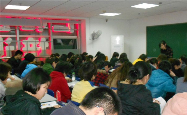 ���������ѧ�����ôѧ����ѧ�𣿶���Ǯ��