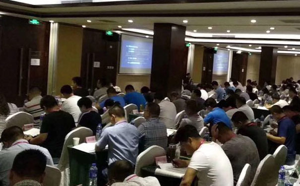 �Ϻ���ɽ����������ʦ��ѵ�ļҺ�-����-��ַ-�绰