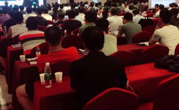 ������������ʦ��ѵ�ļҺ�-����-��ַ-�绰