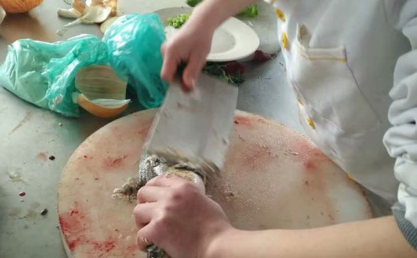兖州厨师培训学校哪家好-学费多少钱-学多久