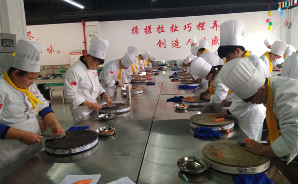 杭州上城区厨师培训学校哪家好-学费多少钱-学多久