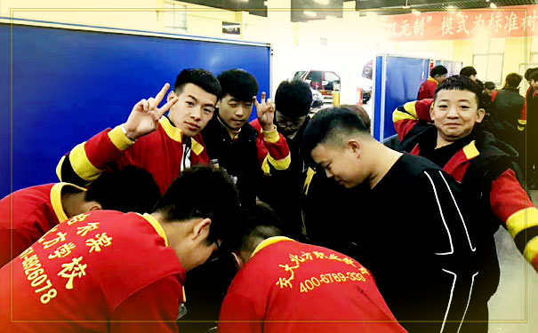 �ں�ѧ�����ļҺ� - Ҫ��� - ����Ǯ