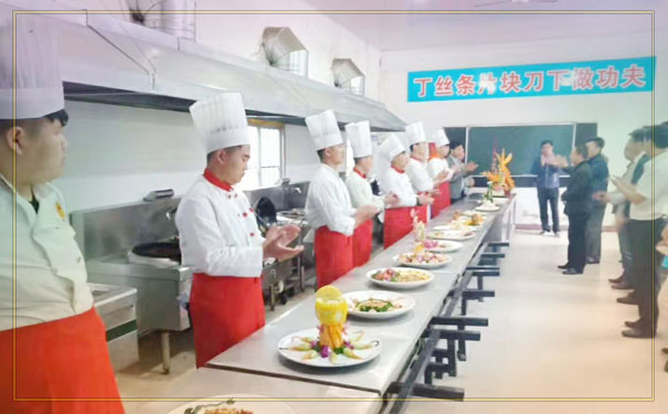 潼关厨师培训学校哪家好-学费多少钱-学多久