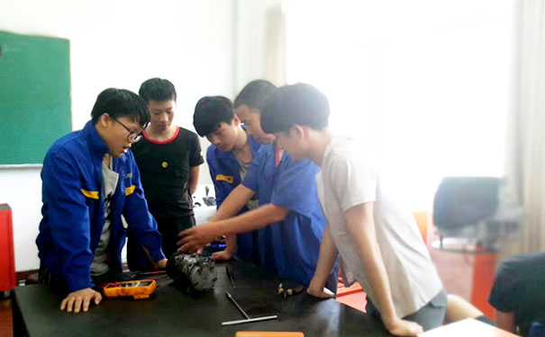 ��ɽѧ�����ļҺ� - Ҫ��� - ����Ǯ