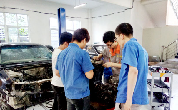 ��ˮѧ�����ļҺ� - Ҫ��� - ����Ǯ