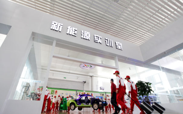 绍兴学汽修哪家好 - 要多久 - 多少钱