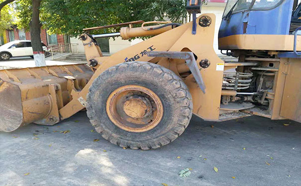 ����װ�ػ���ѵѧУ�ĸ��� - ����������ѵ�����Ǯ