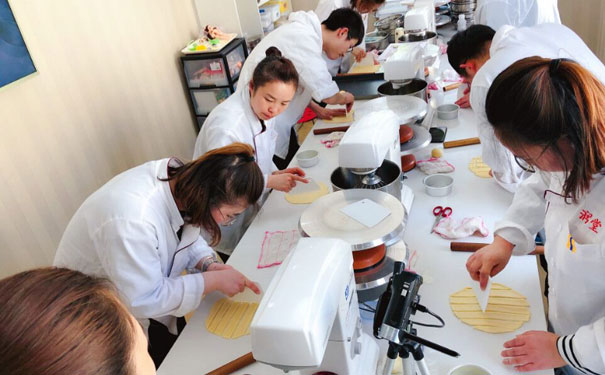 承德蛋糕培训学校哪里好 - 学费 - 地址