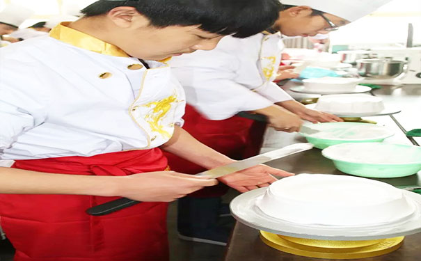 兴平蛋糕培训学校哪里好 - 学费 - 地址