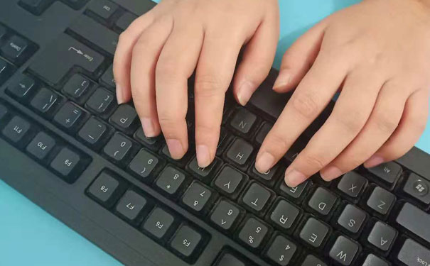 �ɶ�Java��ѵ�ļҺ� - ��ѵ�Ѷ���Ǯ