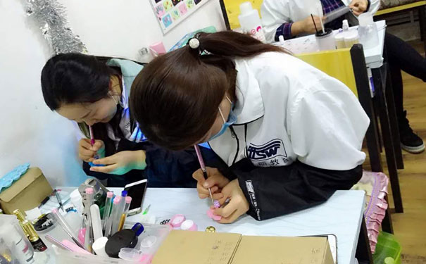 ����������ѵ�����Ǯ