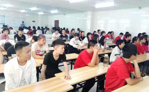 济宁美容美发培训学校哪个好 - 学费多少