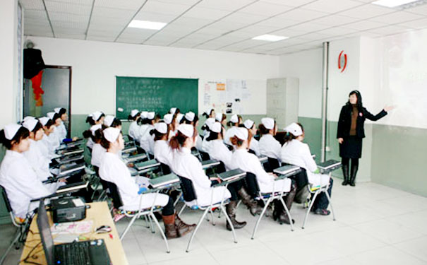 哈尔滨美佳娜美容美发培训学校
