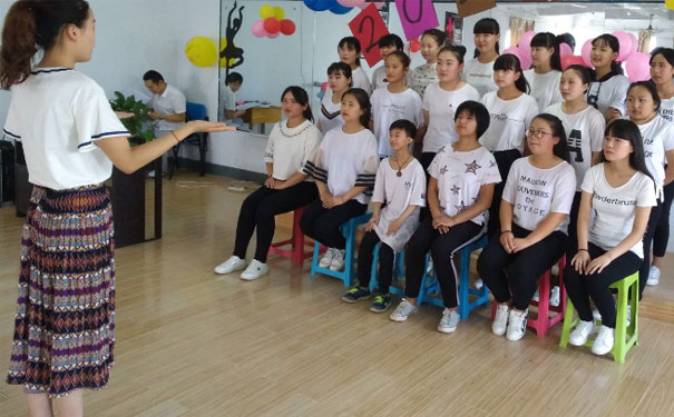 磁县幼师学校哪个好 - 招生条件 - 学费多少